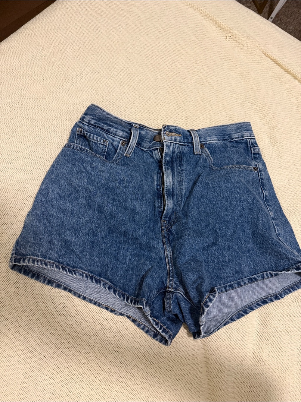 Levi’s High-Waisted Mom Shorts Blue Denim Women’s